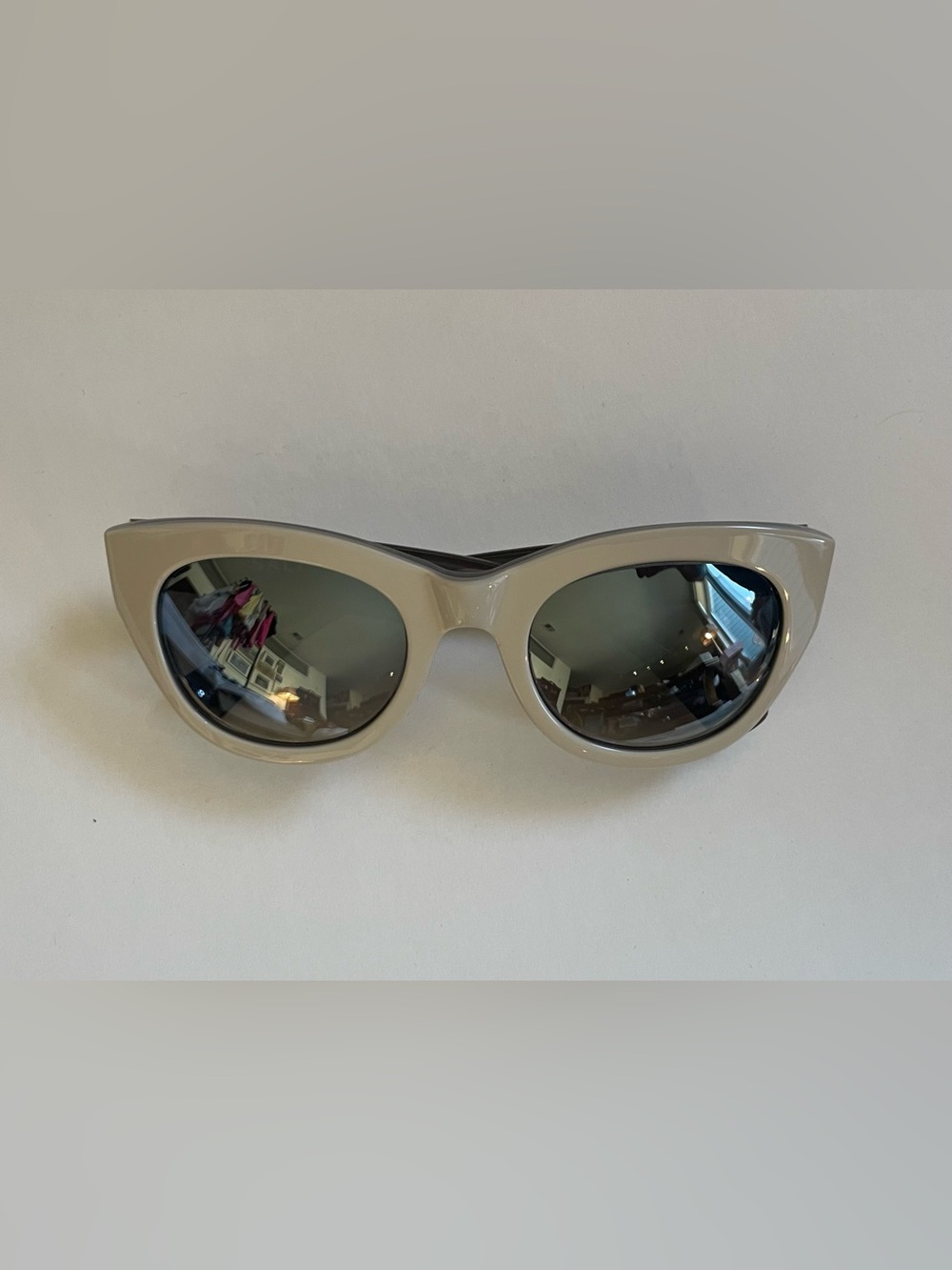 Authentic NWOT Salt Optics Pila Reflective Retro Sunglasses in Oyster Grey